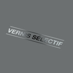 Folletos con barniz selectivo